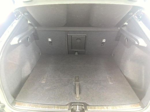 Volvo  C40 Single Motor Extended Range Plus 82 kWh | Trekhaak | PDC V+A en Camera | Keyless Entry - Start | ... ActivLease financial lease