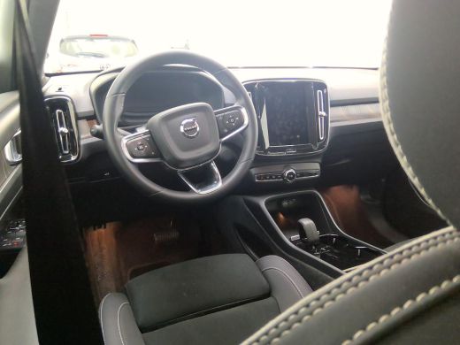 Volvo  C40 Single Motor Extended Range Plus 82 kWh | Trekhaak | PDC V+A en Camera | Keyless Entry - Start | ... ActivLease financial lease