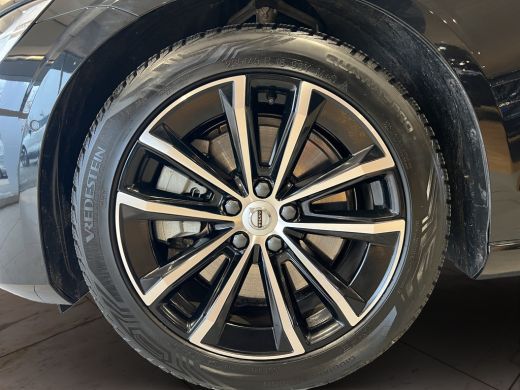 Volvo  V60 2.0 T6 AWD Plus Dark Harmen & Kardon | Verwarmde voorruit, voorstoelen en stuur | Navigatie | ActivLease financial lease