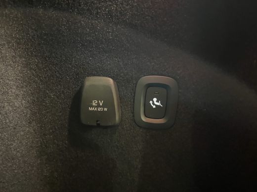 Volvo  V60 2.0 T6 AWD Plus Dark Harmen & Kardon | Verwarmde voorruit, voorstoelen en stuur | Navigatie | ActivLease financial lease