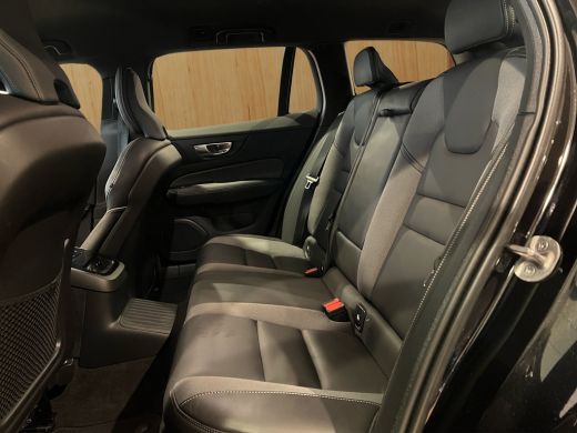 Volvo  V60 2.0 T6 AWD Plus Dark Harmen & Kardon | Verwarmde voorruit, voorstoelen en stuur | Navigatie | ActivLease financial lease