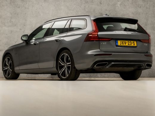 Volvo  V60 2.0 T8 Twin Engine AWD R-Design 391Pk Automaat (PANORAMADAK, MEMORY SEATS, LEDER, STOELVERWARMING... ActivLease financial lease