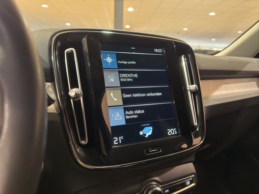 Volvo  XC40 T4 Recharge R-Design Parkeer camera | Parkeer sensoren | Navigatie | Climate control | ActivLease financial lease