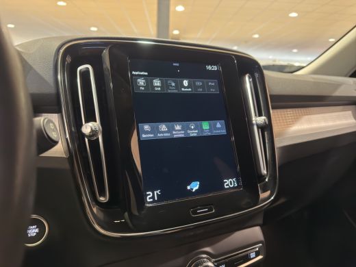 Volvo  XC40 T4 Recharge R-Design Parkeer camera | Parkeer sensoren | Navigatie | Climate control | ActivLease financial lease