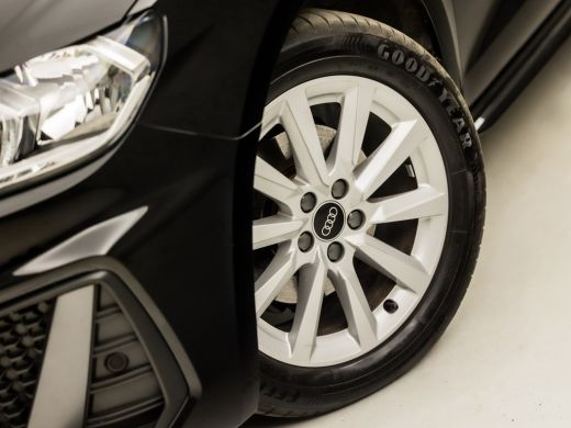 Audi A1 Sportback Sportback 30 TFSI S-Line Sport Automaat (APPLE CARPLAY, GROOT NAVI, CLIMATE, STOELVERWARMING, SPO... ActivLease financial lease