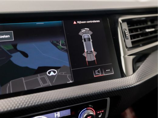 Audi A1 Sportback Sportback 30 TFSI S-Line Sport Automaat (APPLE CARPLAY, GROOT NAVI, CLIMATE, STOELVERWARMING, SPO... ActivLease financial lease