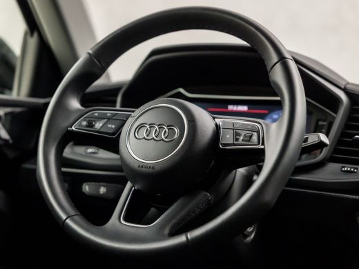 Audi A1 Sportback Sportback 30 TFSI S-Line Sport Automaat (APPLE CARPLAY, GROOT NAVI, CLIMATE, STOELVERWARMING, SPO... ActivLease financial lease