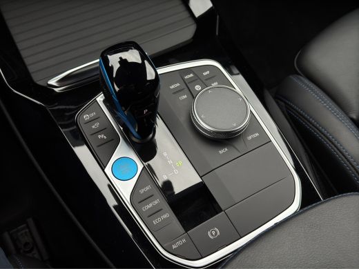 BMW iX3 High Executive 80 kWh | SOH 99% | Pano | HUD | Stuurverwarming | Adap. cruise control | Trekhaak ... ActivLease financial lease