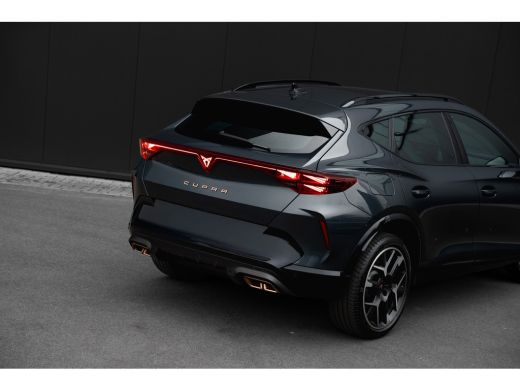 CUPRA Formentor 1.5 TSI e-Hybrid 272 PK VZ Performance Trekhaak | 360 Camera | Sennheiser | Panoramadak | Leder i... ActivLease financial lease