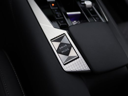 DS DS 4 1.2 PureTech Bastille Automaat | Achterbank in delen neerklapbaar | Achteruitrijcamera | Apple Ca... ActivLease financial lease