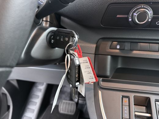 Fiat E-Scudo L3H1 50kWh DUBBELE CABINE BLACK EDITION | Achterdeuren met ruiten | Airco | Metaalkleur ActivLease financial lease