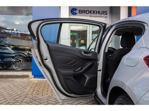 Ford Focus 1.0 EcoBoost Titanium | Apple Carplay/Android auto | Stoel/Stuur verwarming | Navigatiesysteem fu... ActivLease financial lease