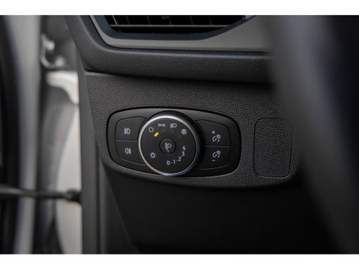 Ford Focus 1.0 EcoBoost Titanium | Apple Carplay/Android auto | Stoel/Stuur verwarming | Navigatiesysteem fu... ActivLease financial lease