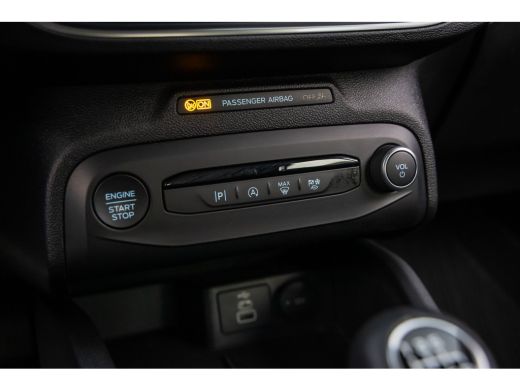 Ford Focus 1.0 EcoBoost Titanium | Apple Carplay/Android auto | Stoel/Stuur verwarming | Navigatiesysteem fu... ActivLease financial lease