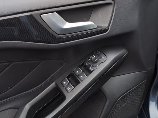 Ford Focus Wagon 2.0 EcoBlue ST Line X | Trekhaak | Adap. Cruise control | Apple Carplay | Winterpack | HUD ... ActivLease financial lease