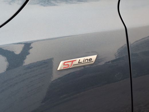 Ford Focus Wagon 2.0 EcoBlue ST Line X | Trekhaak | Adap. Cruise control | Apple Carplay | Winterpack | HUD ... ActivLease financial lease