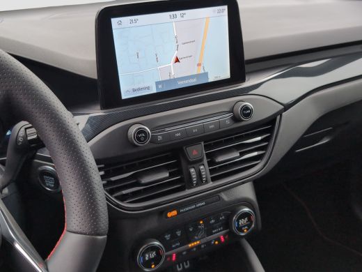Ford Focus Wagon 2.0 EcoBlue ST Line X | Trekhaak | Adap. Cruise control | Apple Carplay | Winterpack | HUD ... ActivLease financial lease