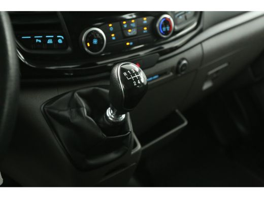 Ford Transit 2.0 TDCI L3H2 170PK Trail | DC | 6-Zits | Airco | Camera | Carplay | Cruise | Bi-Xenon | Trekh. |... ActivLease financial lease