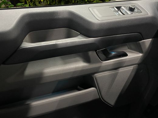 Ford Transit Custom 320 2.5 PHEV L2H1 MS-RT DC 233PK 2 Elektrische schuifdeuren | Inklapbare trekhaak | Stuurwielverw... ActivLease financial lease