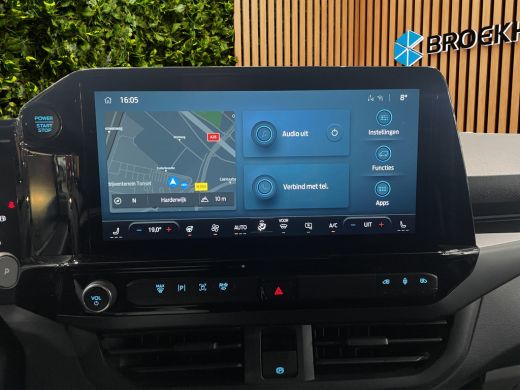 Ford Transit Custom 320 2.5 PHEV L2H1 MS-RT DC 233PK 2 Elektrische schuifdeuren | Inklapbare trekhaak | Stuurwielverw... ActivLease financial lease