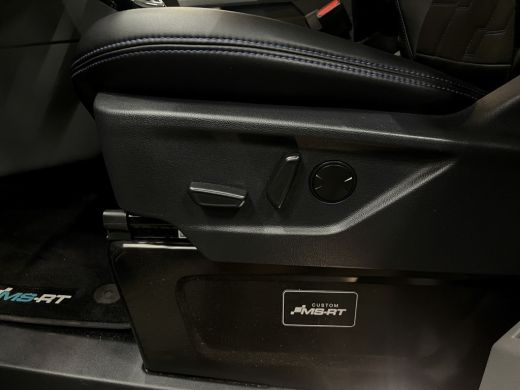 Ford Transit Custom 320 2.5 PHEV L2H1 MS-RT DC 233PK 2 Elektrische schuifdeuren | Inklapbare trekhaak | Stuurwielverw... ActivLease financial lease