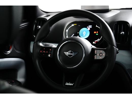 Mini Countryman 1.5 Cooper S E ALL4 Chili | Achterbank in delen neerklapbaar | Achteruitrijcamera | Apple Carplay... ActivLease financial lease