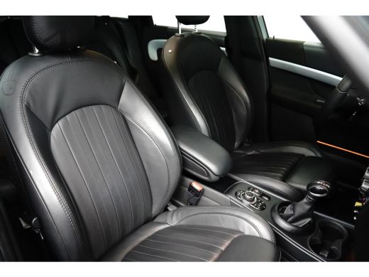 Mini Countryman 1.5 Cooper S E ALL4 Chili | Achterbank in delen neerklapbaar | Achteruitrijcamera | Apple Carplay... ActivLease financial lease