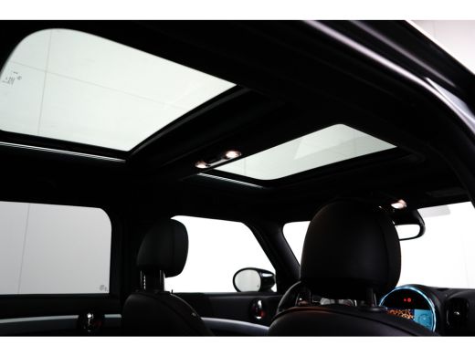 Mini Countryman 1.5 Cooper S E ALL4 Chili | Achterbank in delen neerklapbaar | Achteruitrijcamera | Apple Carplay... ActivLease financial lease