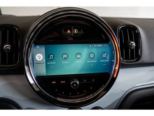 Mini Countryman 1.5 Cooper S E ALL4 Chili | Achterbank in delen neerklapbaar | Achteruitrijcamera | Apple Carplay... ActivLease financial lease