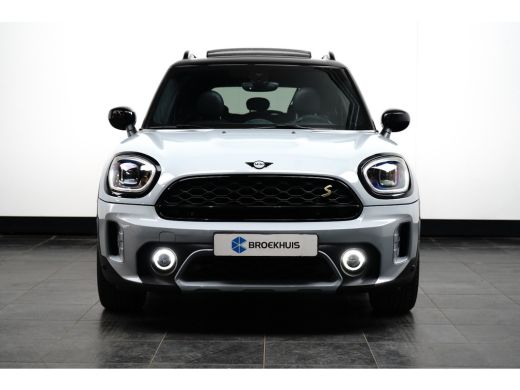 Mini Countryman 1.5 Cooper S E ALL4 Chili | Achterbank in delen neerklapbaar | Achteruitrijcamera | Apple Carplay... ActivLease financial lease