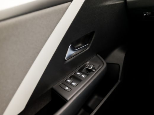 Opel Astra 1.2 Sport (APPLE CARPLAY, GROOT NAVI, GETINT GLAS, PARKEERSENSOREN, SPORTSTOELEN, CRUISE, ARMSTEU... ActivLease financial lease