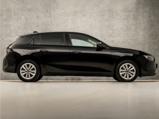 Opel Astra 1.2 Sport (APPLE CARPLAY, GROOT NAVI, GETINT GLAS, PARKEERSENSOREN, SPORTSTOELEN, CRUISE, ARMSTEU... ActivLease financial lease