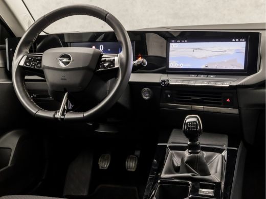 Opel Astra 1.2 Sport (APPLE CARPLAY, GROOT NAVI, GETINT GLAS, PARKEERSENSOREN, SPORTSTOELEN, CRUISE, ARMSTEU... ActivLease financial lease