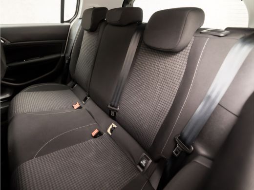 Peugeot 308 1.2 PureTech Sport (VIRTUAL COCKPIT, APPLE CARPLAY, GROOT NAVI, PARKEERSENSOREN, SPORTSTOELEN, LM... ActivLease financial lease