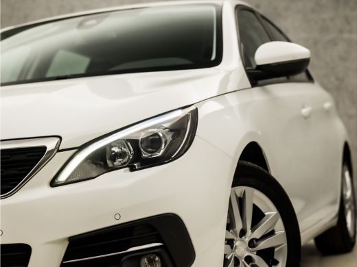 Peugeot 308 1.2 PureTech Sport (VIRTUAL COCKPIT, APPLE CARPLAY, GROOT NAVI, PARKEERSENSOREN, SPORTSTOELEN, LM... ActivLease financial lease