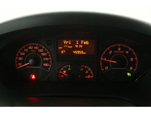 Peugeot Boxer 2.2 BlueHDi 165PK L2H2 | 3000KG Trekgew. | Airco | Cruise | Camera | Navi | Trekhaak | 2xSchuifdeur ActivLease financial lease