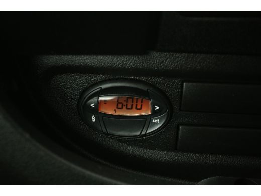 Peugeot Boxer 2.2 BlueHDi 165PK L2H2 | 3000KG Trekgew. | Airco | Cruise | Camera | Navi | Trekhaak | 2xSchuifdeur ActivLease financial lease