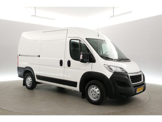 Peugeot Boxer 2.2 BlueHDi 165PK L2H2 | 3000KG Trekgew. | Airco | Cruise | Camera | Navi | Trekhaak | 2xSchuifdeur ActivLease financial lease
