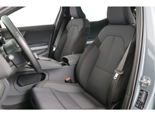 Polestar 2 Long Range Dual Motor Launch Edition 78kWh | SOH 92% | 1e Eigenaar! | Trekhaak | Panoramadak | Me... ActivLease financial lease