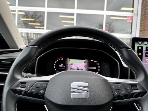 Seat Leon Sportstourer 1.5 TSI Style Business Intense Camera, App Connect, Led ActivLease financial lease