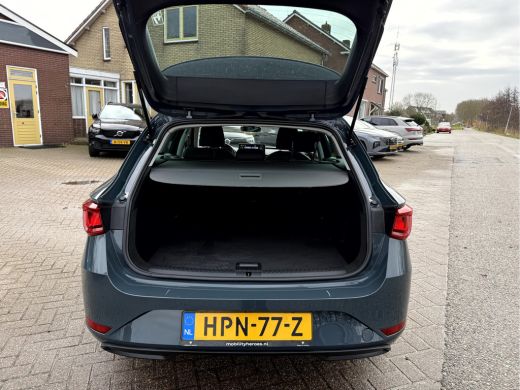 Seat Leon Sportstourer 1.5 TSI Style Business Intense Camera, App Connect, Led ActivLease financial lease