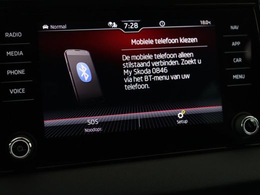 Skoda Karoq 1.5 TSI Sportline | Panoramadak | Stoelverwarming | Virtual Cockpit | Adaptive cruise | Canton Au... ActivLease financial lease