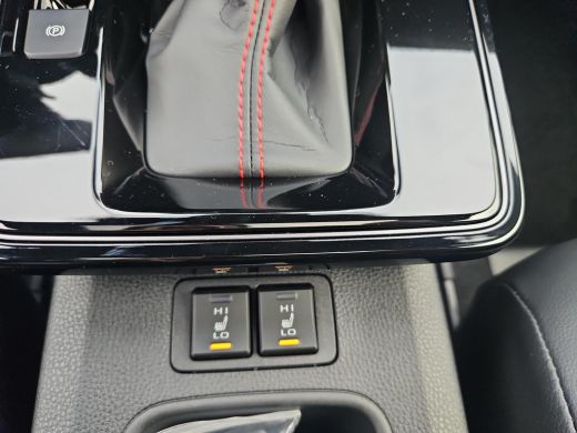 Toyota Corolla Cross Hybrid 180 GR Sport ActivLease financial lease