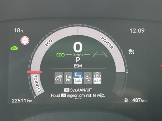 Toyota Yaris Cross 1.5 Hybrid 115 First Edition | Parkeersensoren | Stoel- stuurverwarming | Navigatie | LED koplamp... ActivLease financial lease