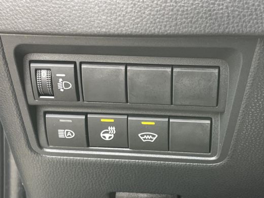 Toyota Yaris Cross 1.5 Hybrid 115 First Edition | Parkeersensoren | Stoel- stuurverwarming | Navigatie | LED koplamp... ActivLease financial lease