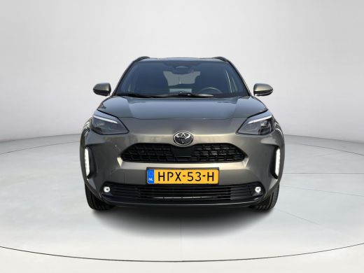 Toyota Yaris Cross 1.5 Hybrid 115 First Edition | Parkeersensoren | Stoel- stuurverwarming | Navigatie | LED koplamp... ActivLease financial lease