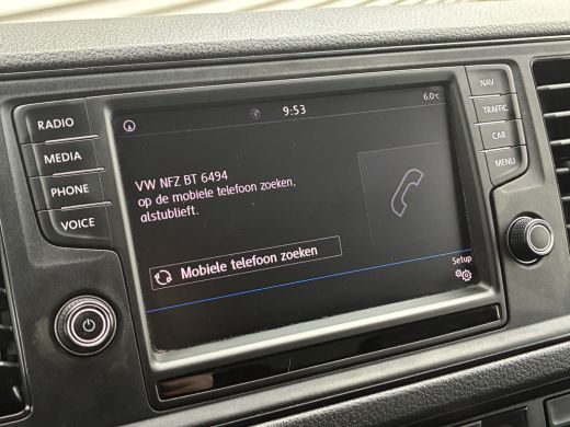 Volkswagen Crafter 2.0TDI 177PK Bakwagen Laadklep 750kg Lat om Lat Trekhaak Zijdeur Lederen bekleding Airco ActivLease financial lease