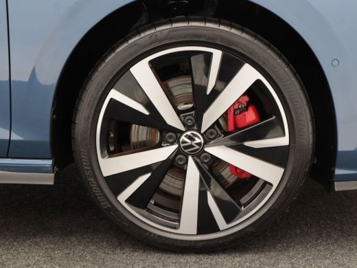 Volkswagen Golf 1.5 TSi 272 Pk Automaat eHybrid GTE | Panoramadak | Matrix LED | Head-Up Display | Stoel- & Stuur... ActivLease financial lease