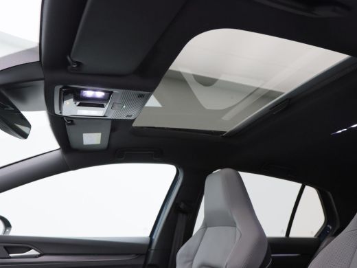 Volkswagen Golf 1.5 TSi 272 Pk Automaat eHybrid GTE | Panoramadak | Matrix LED | Head-Up Display | Stoel- & Stuur... ActivLease financial lease