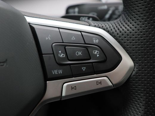 Volkswagen Golf 1.5 TSi 272 Pk Automaat eHybrid GTE | Panoramadak | Matrix LED | Head-Up Display | Stoel- & Stuur... ActivLease financial lease